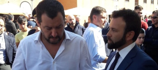 Polizia: Salvini tra selfie e mitragliette al quarantesimo anniversario dei Nocs