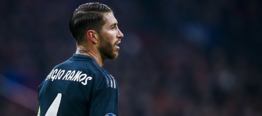Cosa rischia Sergio Ramos per l'ammonizione cercata contro l'Ajax
