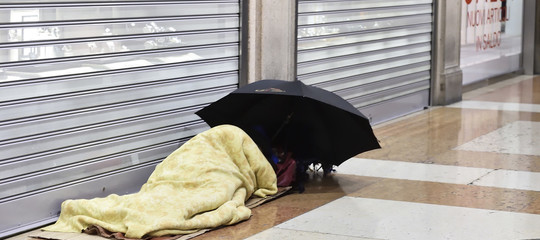 numero senzatetto italia roma