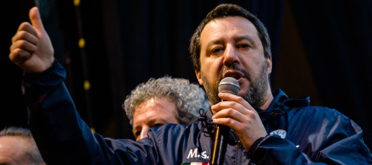 Napoli Salvini bambina ferita