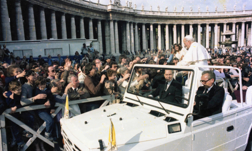 attentato papa pallottola magica giovanni paolo II