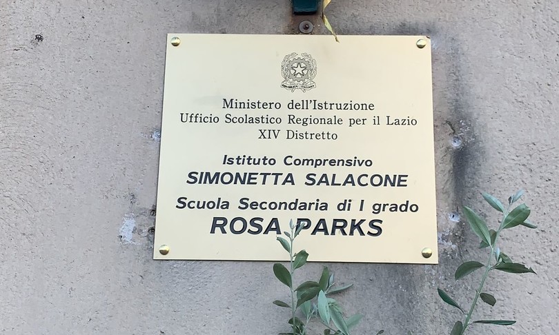 la lezione di rosa parks, studenti le intitolano scuola a roma