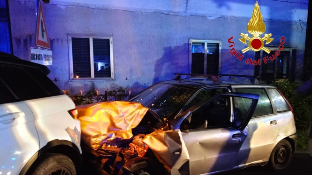 Incidente stradale nel Salernitano, morti due carabinieri