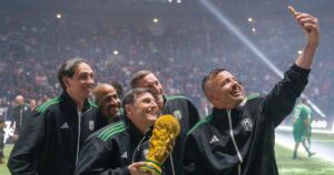 Operazione nostalgia, delirio per Totti: "Follia Mondiale senza Italia" [VIDEO]