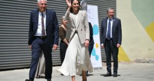 La principessa Kate rientra a Londra: "Arrivederci Reggio, e grazie"