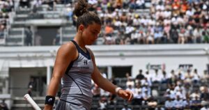 Paolini eliminata agli Internazionali d'Italia: Mertens rimonta dopo 3 match point