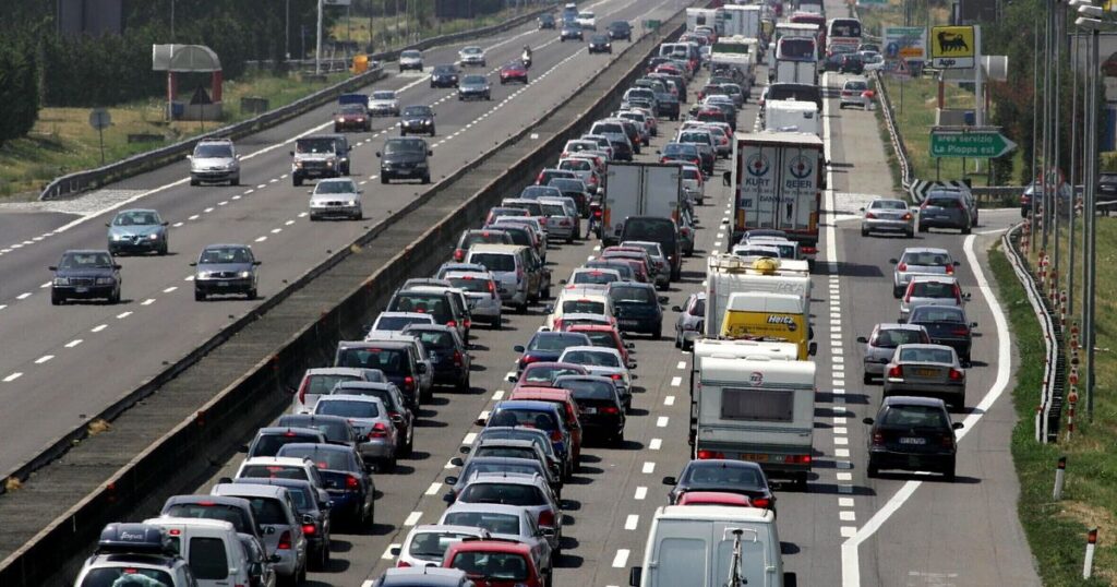 Ponte del 2 giugno, 45 milioni di spostamenti sulle strade