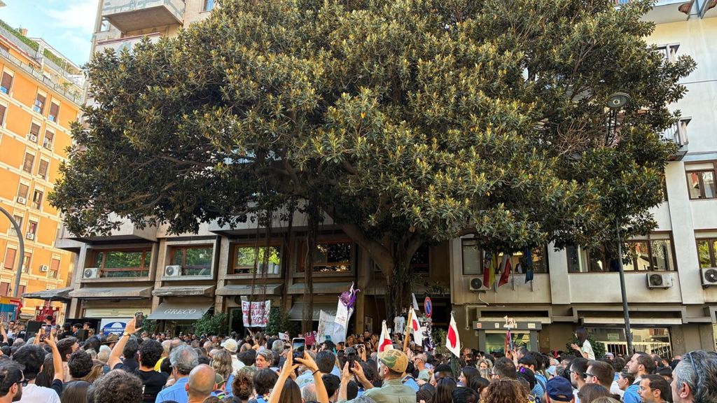 "Verità e giustizia sulle stragi", a Palermo oltre 8mila in corteo. Maria Falcone: "Giovanni è nostro" "Verità e giustizia sulle stragi", a Palermo oltre 8mila in corteo. Maria Falcone: "Giovanni è nostro"