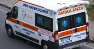 Varese: sbanda con l'auto e investe un gruppo di pedoni, morta una 17enne e 4 feriti gravi